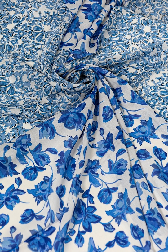 Accesorii Weekend Max Mara o esarfa de matase 2515541065600 albastru