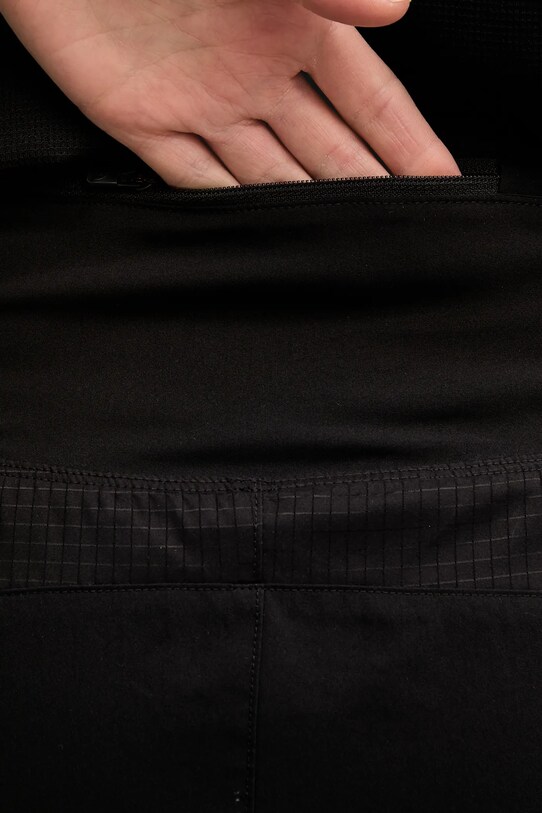 The North Face spódnica sportowa Sunriser NF0A8BBZJK31 czarny
