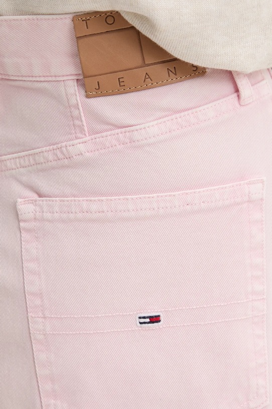 Tommy Jeans spódnica jeansowa różowy DW0DW20607
