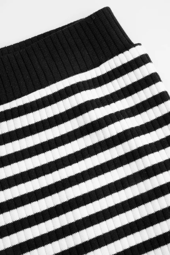 Otroško krilo Coccodrillo črna WC5125202RGJ