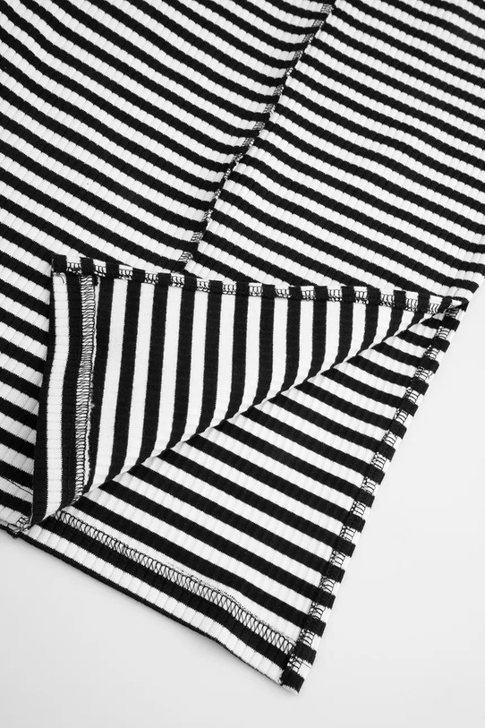 Otroško krilo Coccodrillo WC5125202RGJ črna