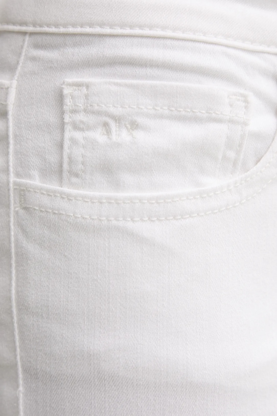 Armani Exchange jeansy biały XW000123.AF10862.NOS