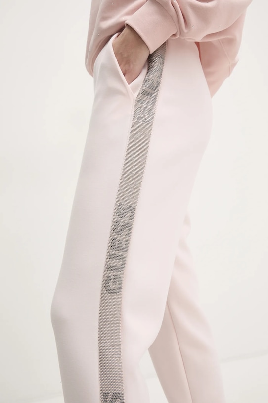 Guess spodnie dresowe VICTOIRE różowy W5RB00.KBYE2