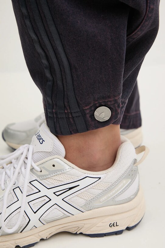 Джинси adidas Originals DENIM BN PANT фіолетовий JX9214