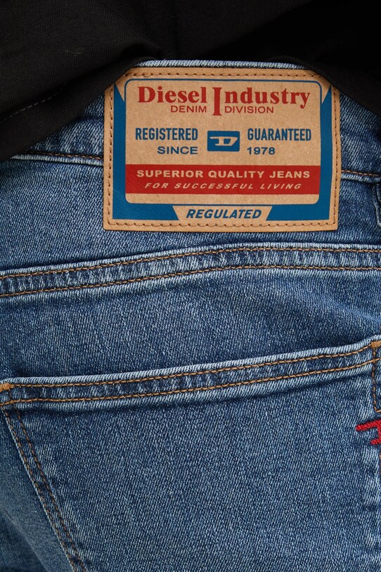 Джинсы Diesel 2019 D-STRUKT L.34 TROUSERS голубой A03563.0KIAL