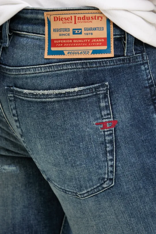 Diesel jeans 1979 SLEENKER L.32 TROUSERS blu A03594.0BMBP
