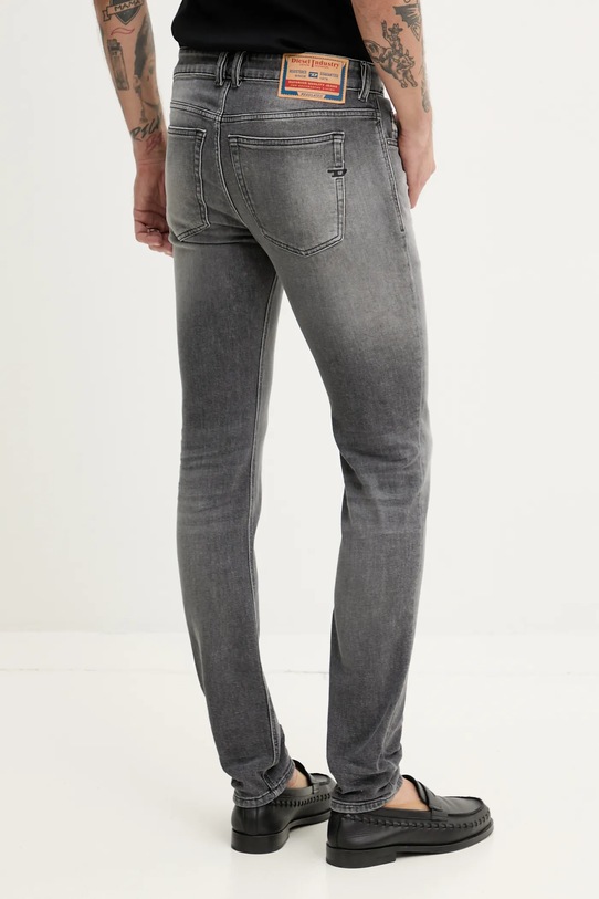 Odzież Diesel jeansy 1979 SLEENKER L.32 TROUSERS A03594.0BMBS szary