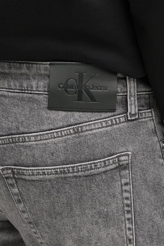 Дънки Calvin Klein Jeans сив J30J327157
