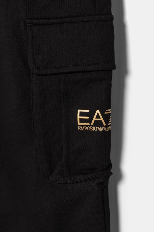 Момче Детски памучен спортен панталон EA7 Emporio Armani 7B000028.AF10380 черен