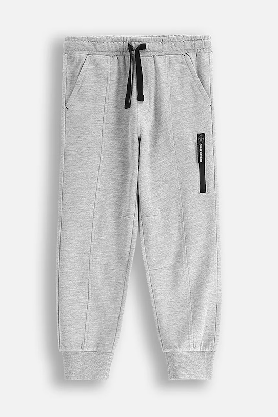 Coccodrillo spodnie dresowe bawełniane dziecięce WC5120104MBK szary SS25