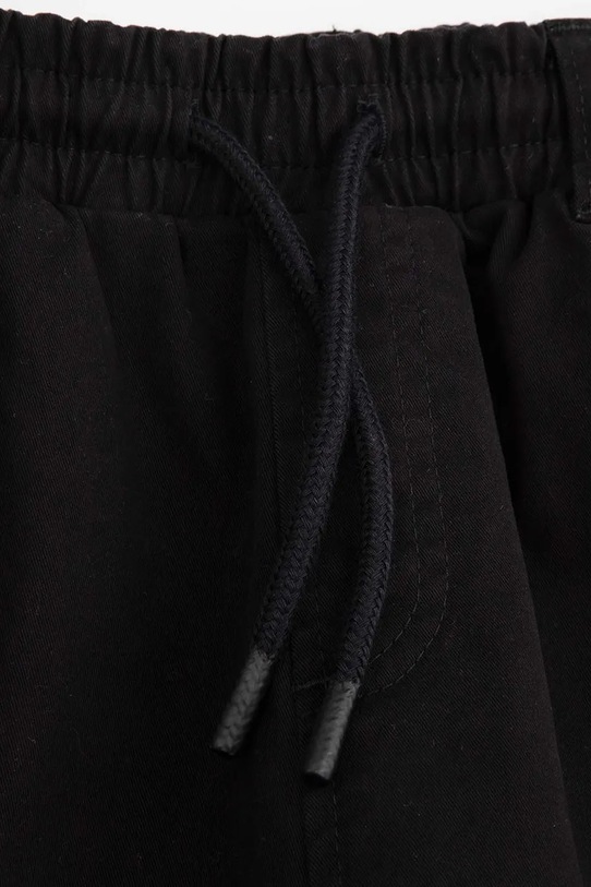 Chlapec Detské tepláky Coccodrillo WC5119102CBJ čierna