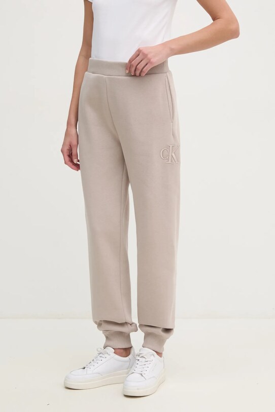 Calvin Klein Jeans pantaloni de trening tricotaj bej J20J224841