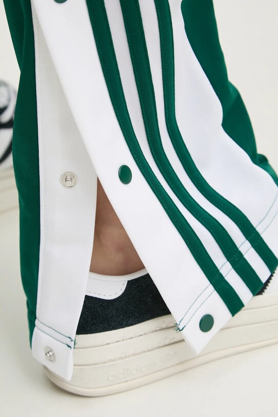 Штани adidas Originals Adibreak зелений JD0852