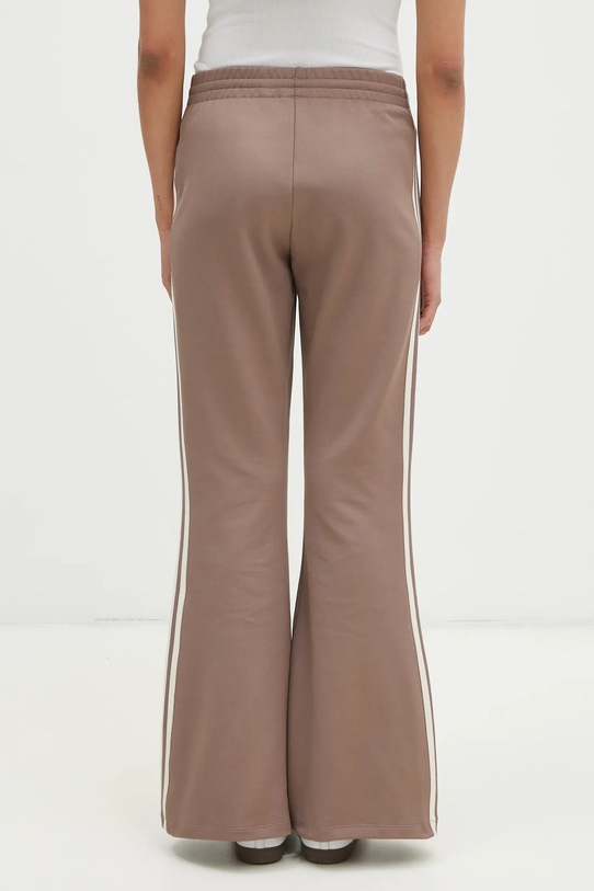Îmbrăcăminte adidas Originals pantaloni de trening 3- Stripes Flared JC5784 maro