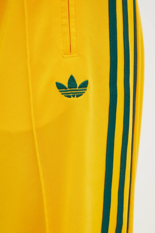 adidas Originals pantaloni de trening Firebird JP2316 galben