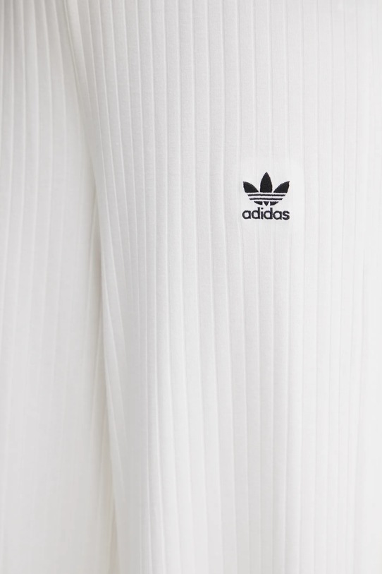 adidas Originals spodnie Essential beżowy JD1497