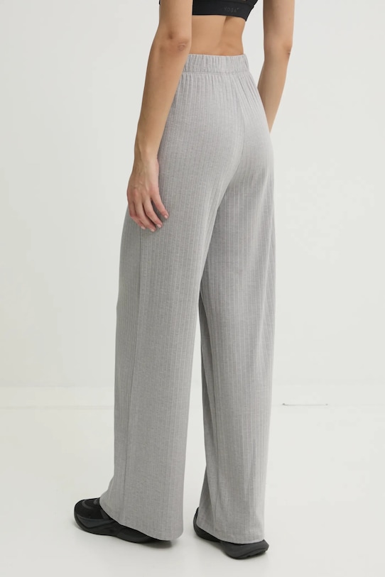 Oblečení Kalhoty adidas Originals Essential JD1498 šedá