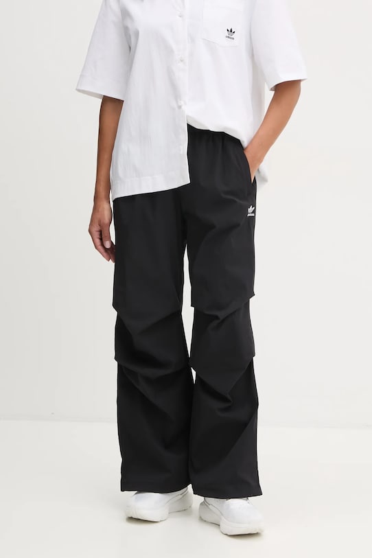 Штани adidas Originals Essential з еластаном чорний JD0785