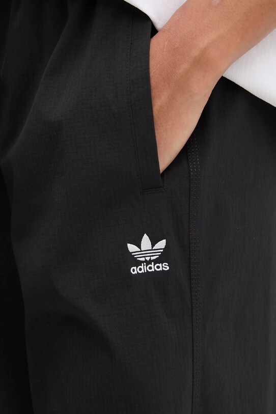 Штани adidas Originals Essential чорний JD0785