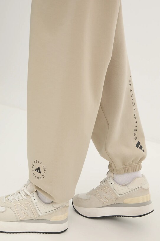 Дрехи Спортен панталон adidas by Stella McCartney JI5168 бежов