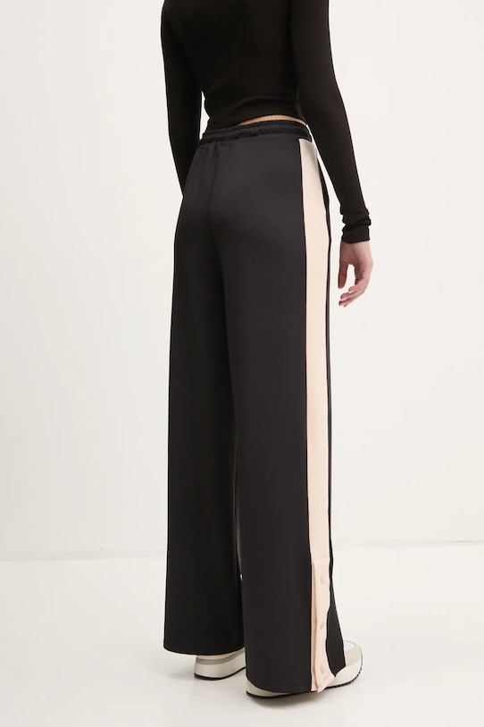 Oblečení Tepláky Guess SUZANNE V5RB00.KCO72 černá