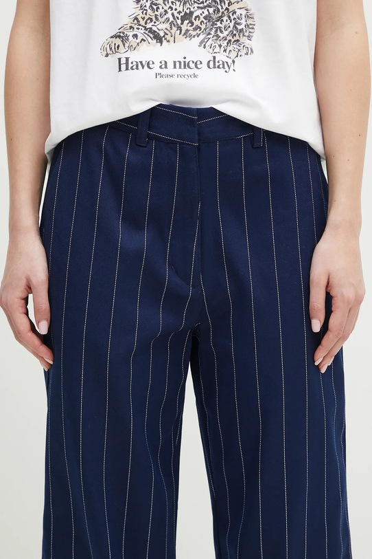 Hlače adidas Originals PINSTRIPE PANTS mornarsko plava JJ3482