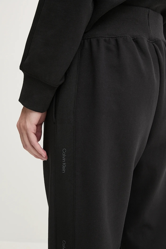 Tepláky Calvin Klein Performance černá LVGWS5P608