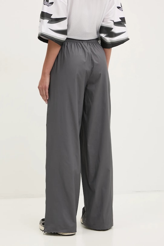Abbigliamento adidas Originals pantaloni della tuta WOVEN TP JY8880 grigio