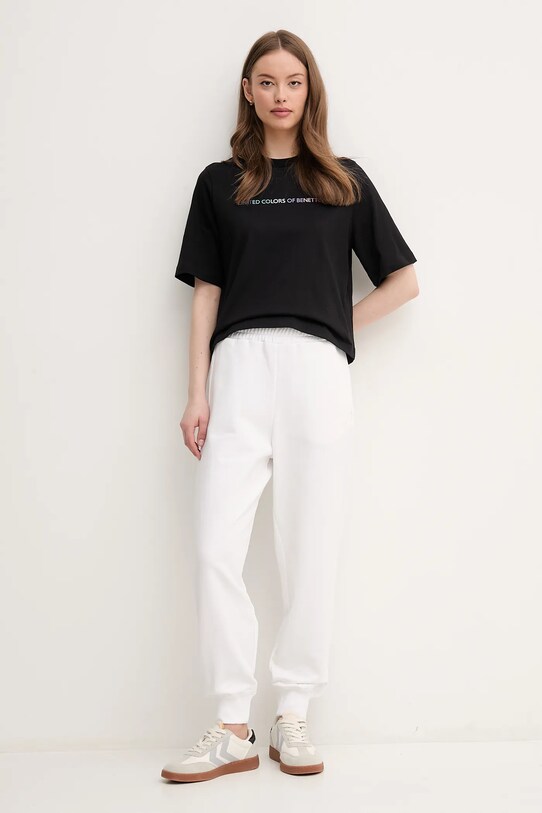 United Colors of Benetton pantaloni de trening din bumbac 3UNIDF01A alb AW25