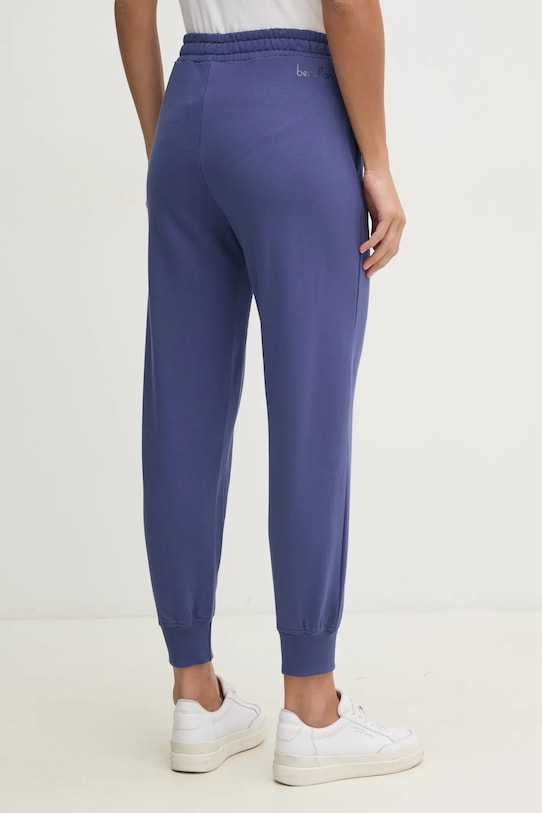 Odzież United Colors of Benetton spodnie dresowe bawełniane 3UNIDF01A granatowy