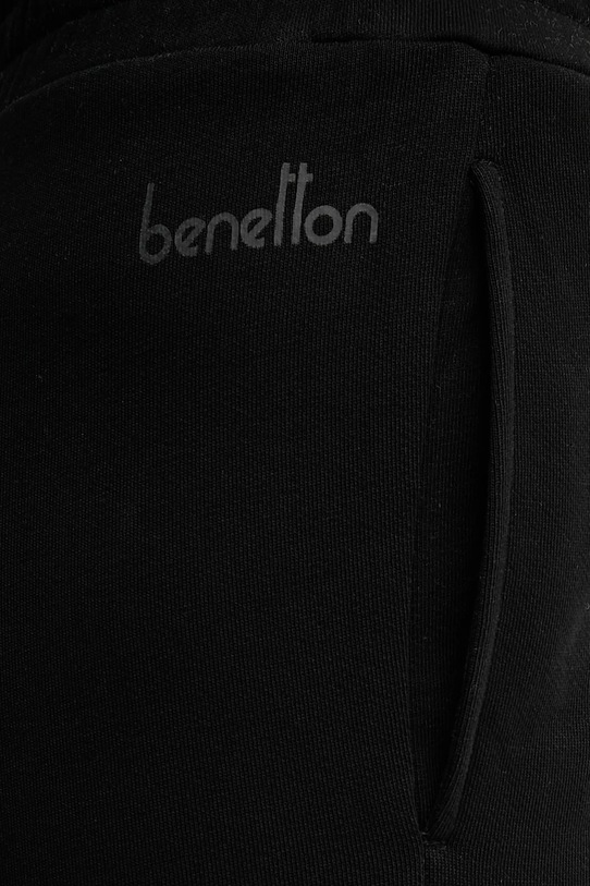 Bavlněné tepláky United Colors of Benetton černá 3UNIDF01A