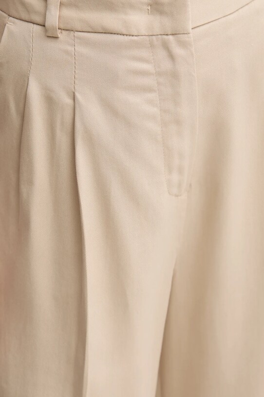 United Colors of Benetton spodnie beżowy 4Y09DF08X