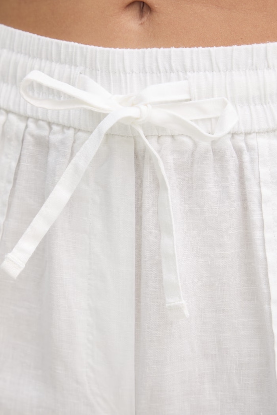 United Colors of Benetton beżowy 4AGHDF08J