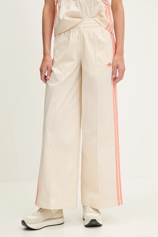 adidas Originals pantaloni Wideleg Pant cu modele bej KC0675