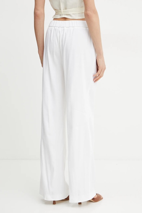 Одежда Льняные брюки BOSS 50540608 белый