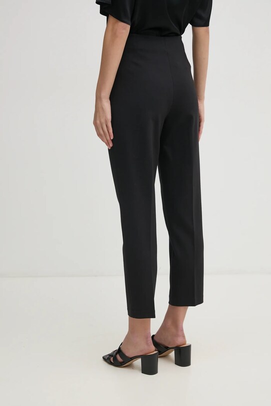 Odzież Calvin Klein spodnie LV044B690G czarny