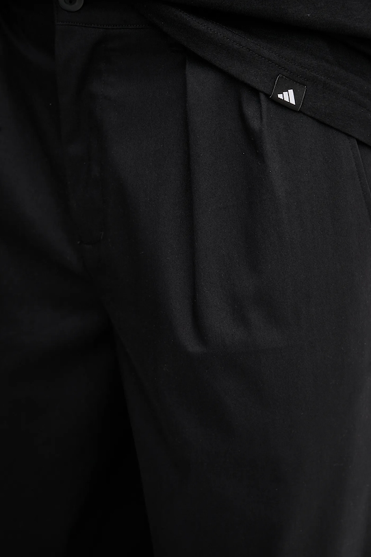 Nohavice New Balance čierna WP51538BK