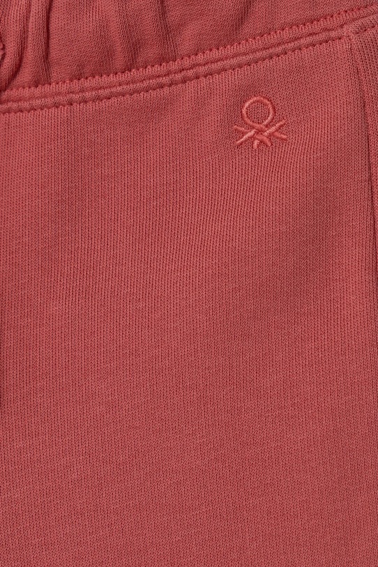Dziewczynka United Colors of Benetton spodnie dresowe bawełniane dziecięce 3J70GF01N.P.Season.PPYA różowy