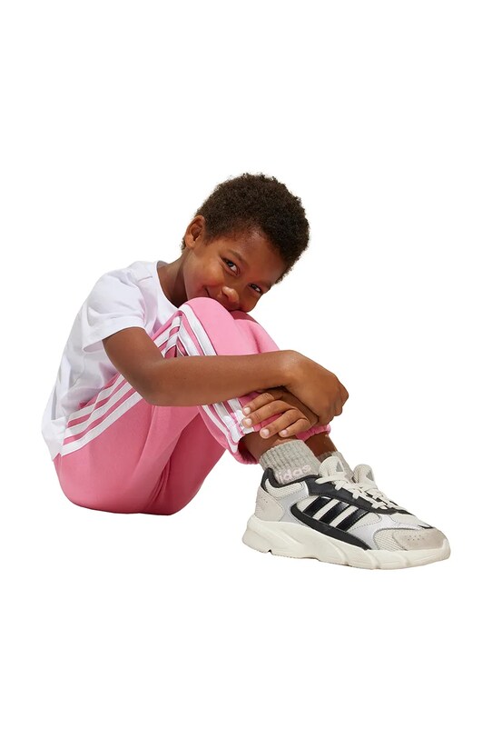 Дитячі спортивні штани adidas JE1402