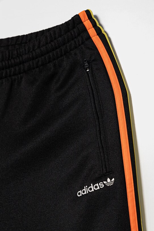 Дитячі спортивні штани adidas Originals чорний JC8411