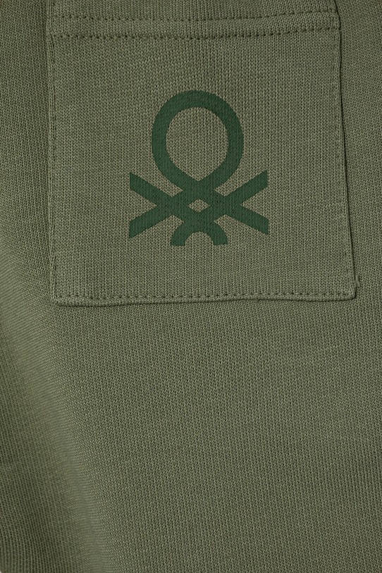 Chłopiec United Colors of Benetton spodnie dresowe dziecięce 3J70GF010.P.Season.PPYA zielony