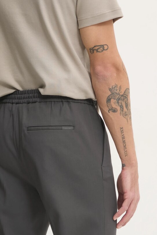 Calvin Klein pantaloni negru K10K113934