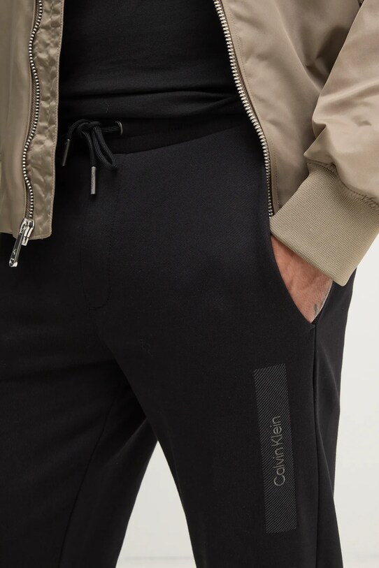 Бавовняні спортивні штани Calvin Klein чорний K10K113838