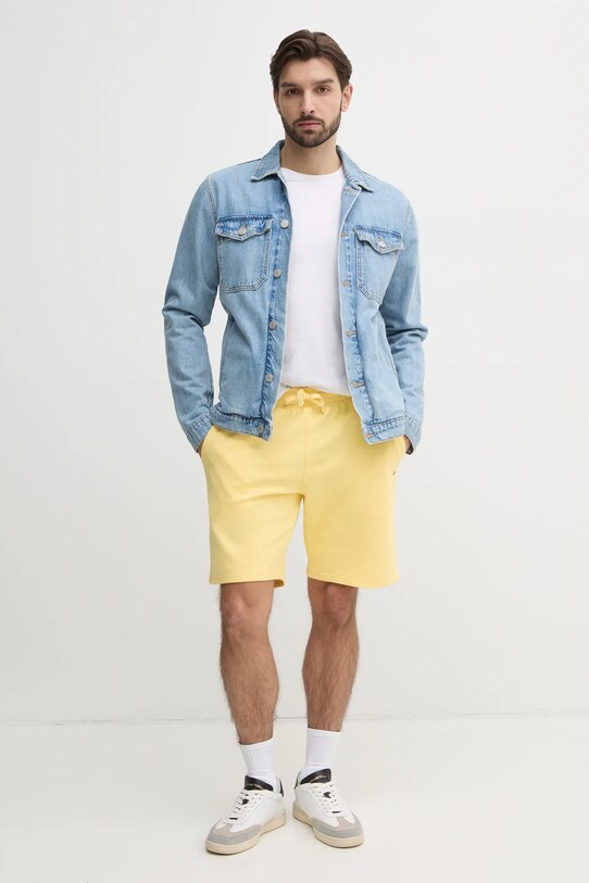 Bavlněné šortky Tommy Hilfiger MW0MW37240 žlutá SS25