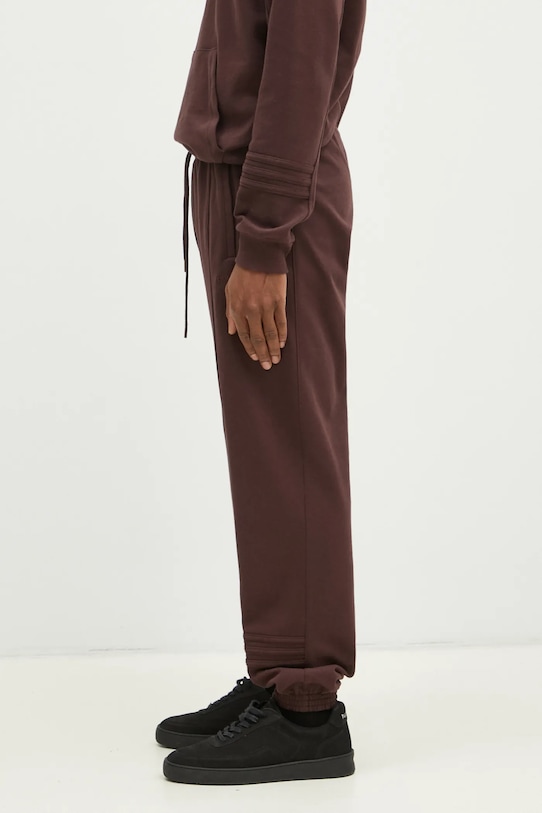 Kalhoty adidas Originals PRE - LOVED PNT JC8355 hnědá SS25