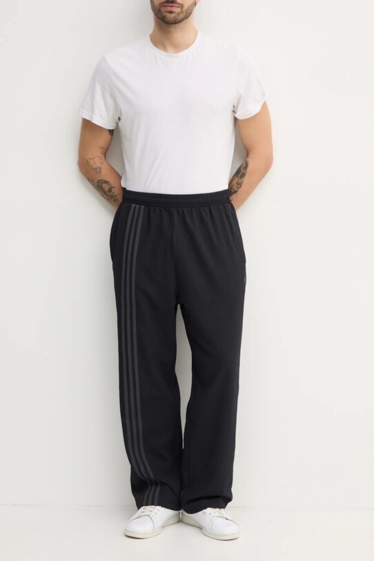 adidas Originals pantaloni de trening FB TP panza negru JC7418