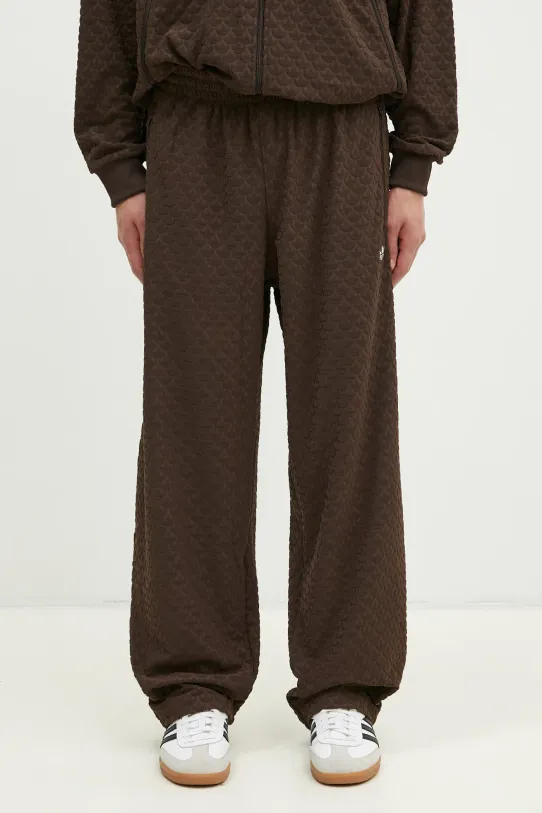 Donji dio trenirke adidas Originals Q12 MONOGRAM TR s elastinom smeđa JP4428