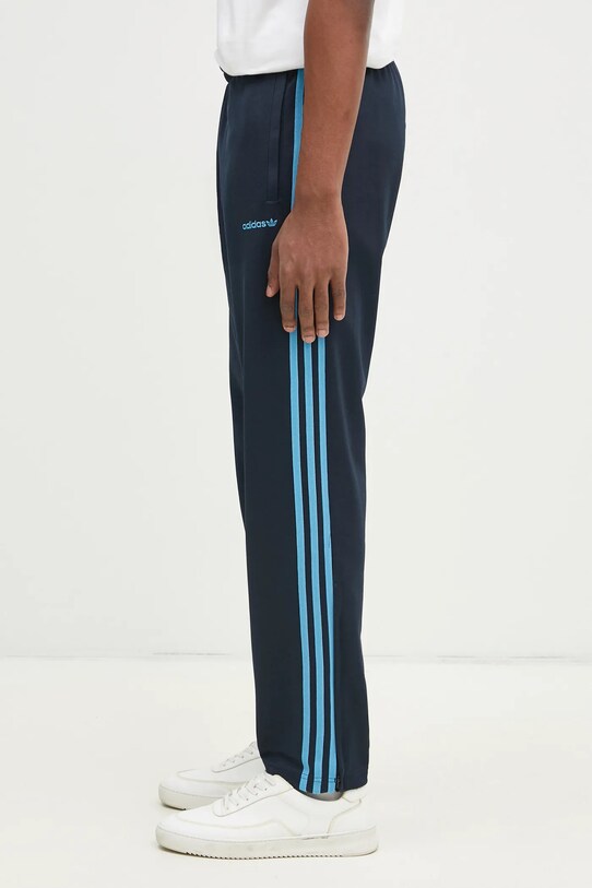 adidas Originals pantaloni della tuta Track Pant JC8363 blu navy SS25