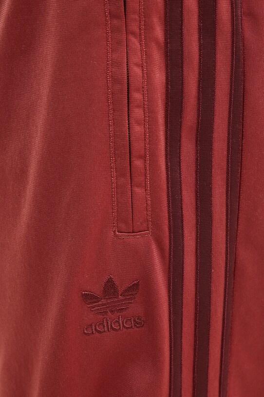 Спортен панталон adidas Originals Firebird Track Pant червен JP2541