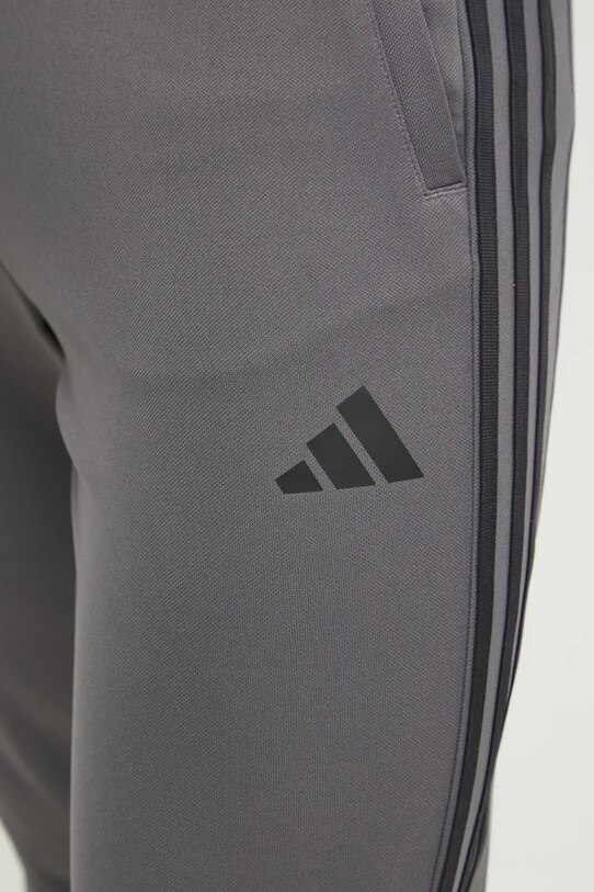 Панталон за трениране adidas Performance Train Essentials сив JF8750